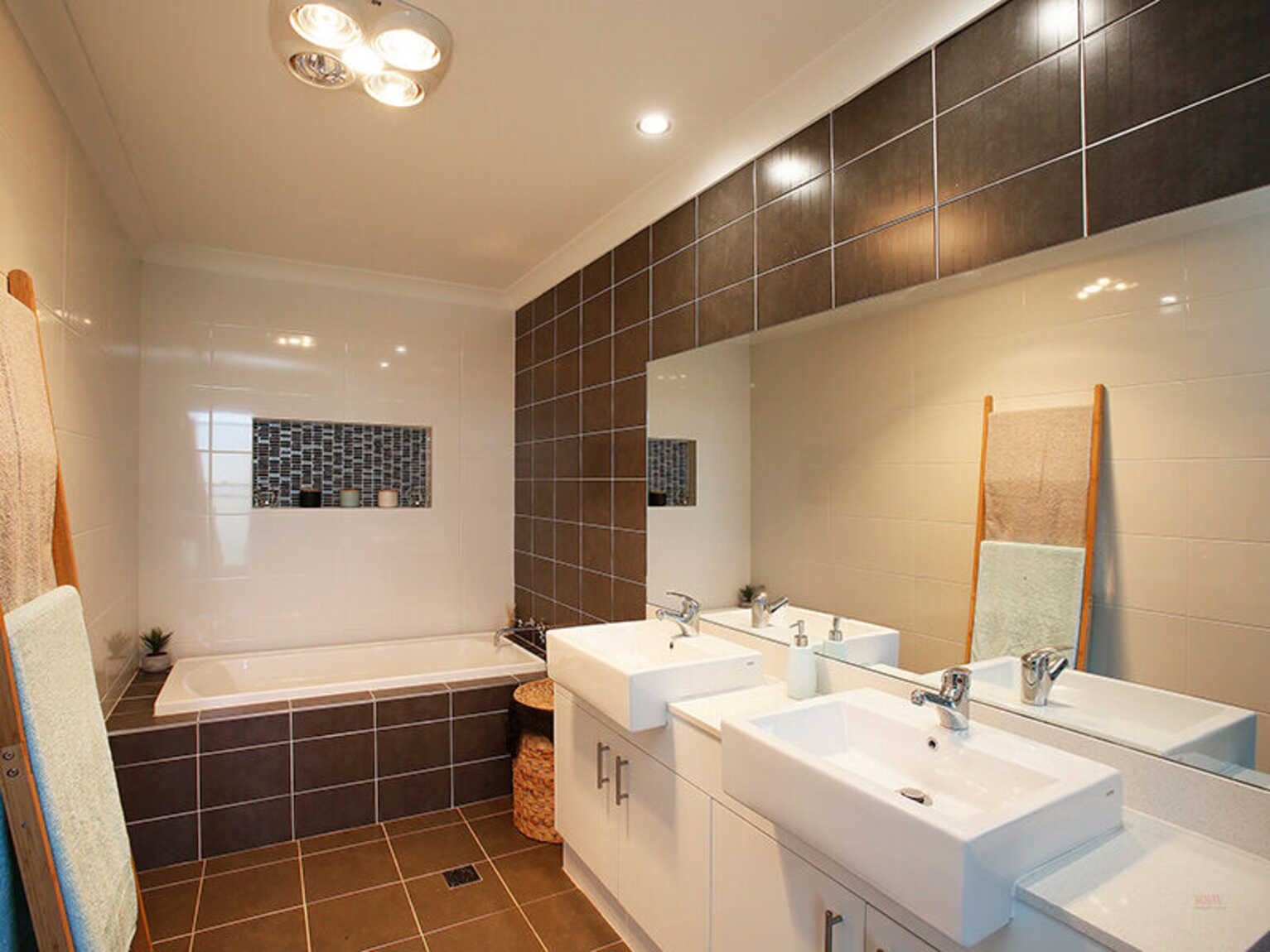 24 Windsor Crescent Moss Vale