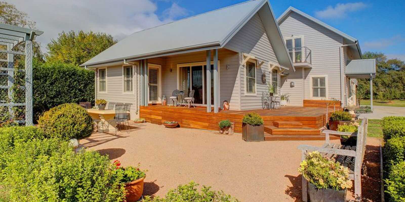 2 Hazelton Drive Moss Vale