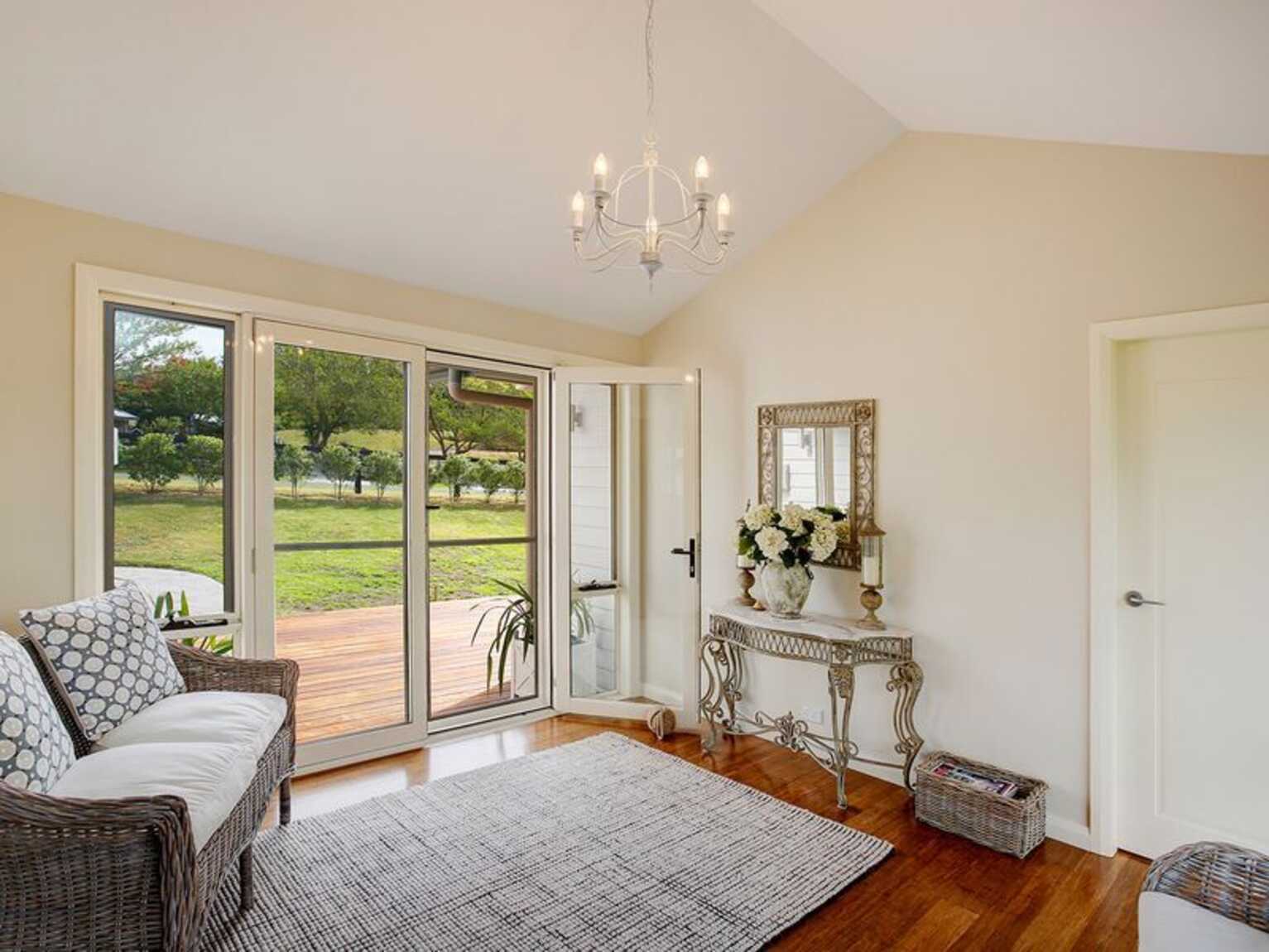 2 Hazelton Drive Moss Vale