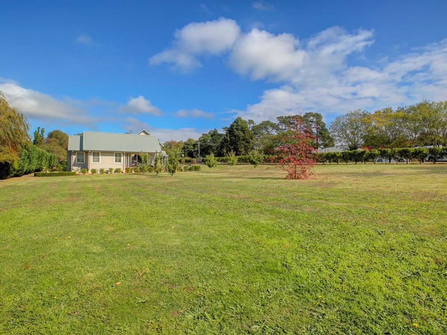 2 Hazelton Drive Moss Vale