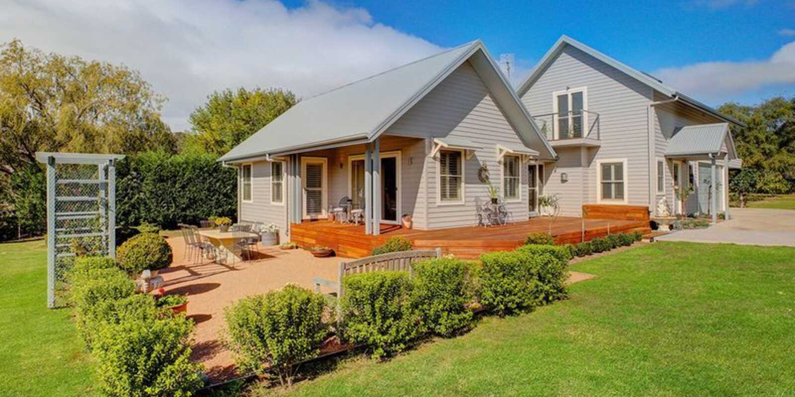 2 Hazelton Drive Moss Vale