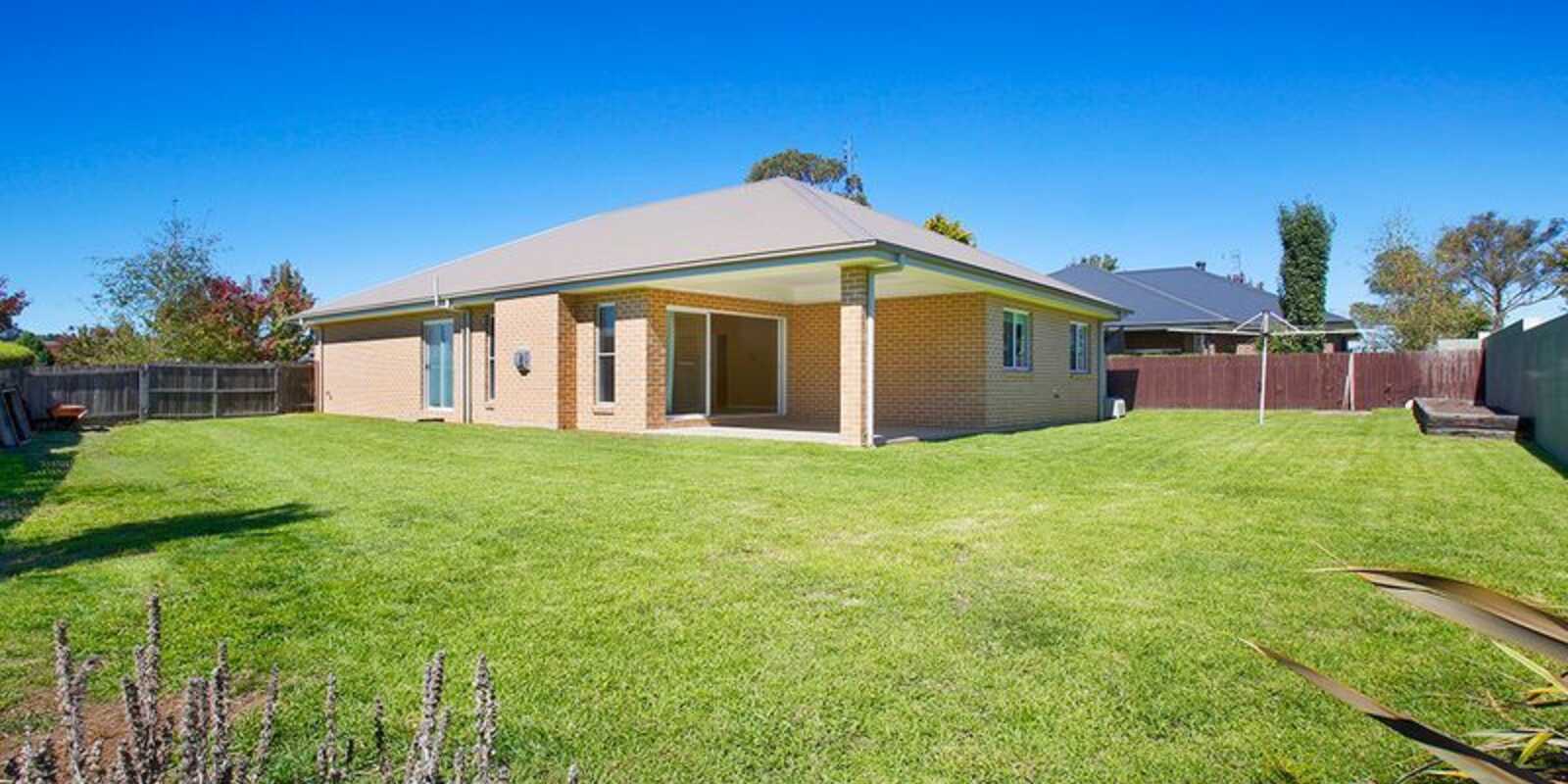 12 Lansdown Place Moss Vale 12 Lansdown Place Moss Vale