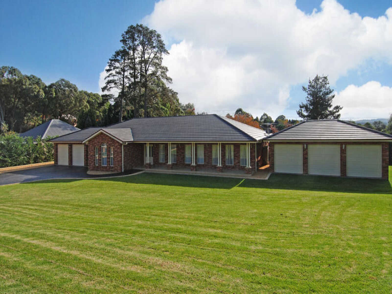 6 Kewarra Place Moss Vale