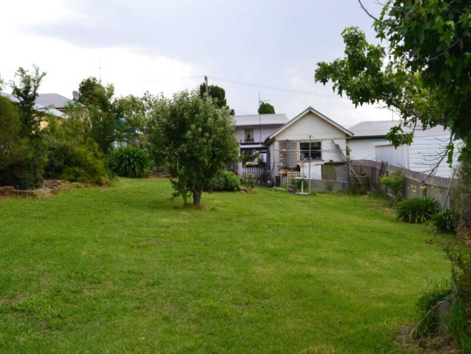 8 Yarrawa Road Moss Vale 8 Yarrawa Road Moss Vale