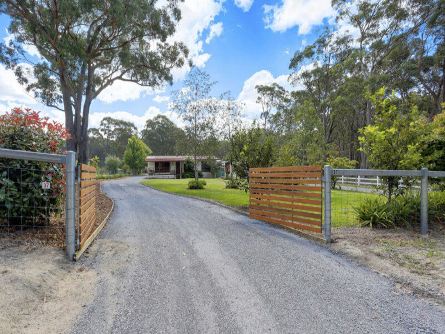 37 Pine Tree Road Wingello 37 Pine Tree Road Wingello