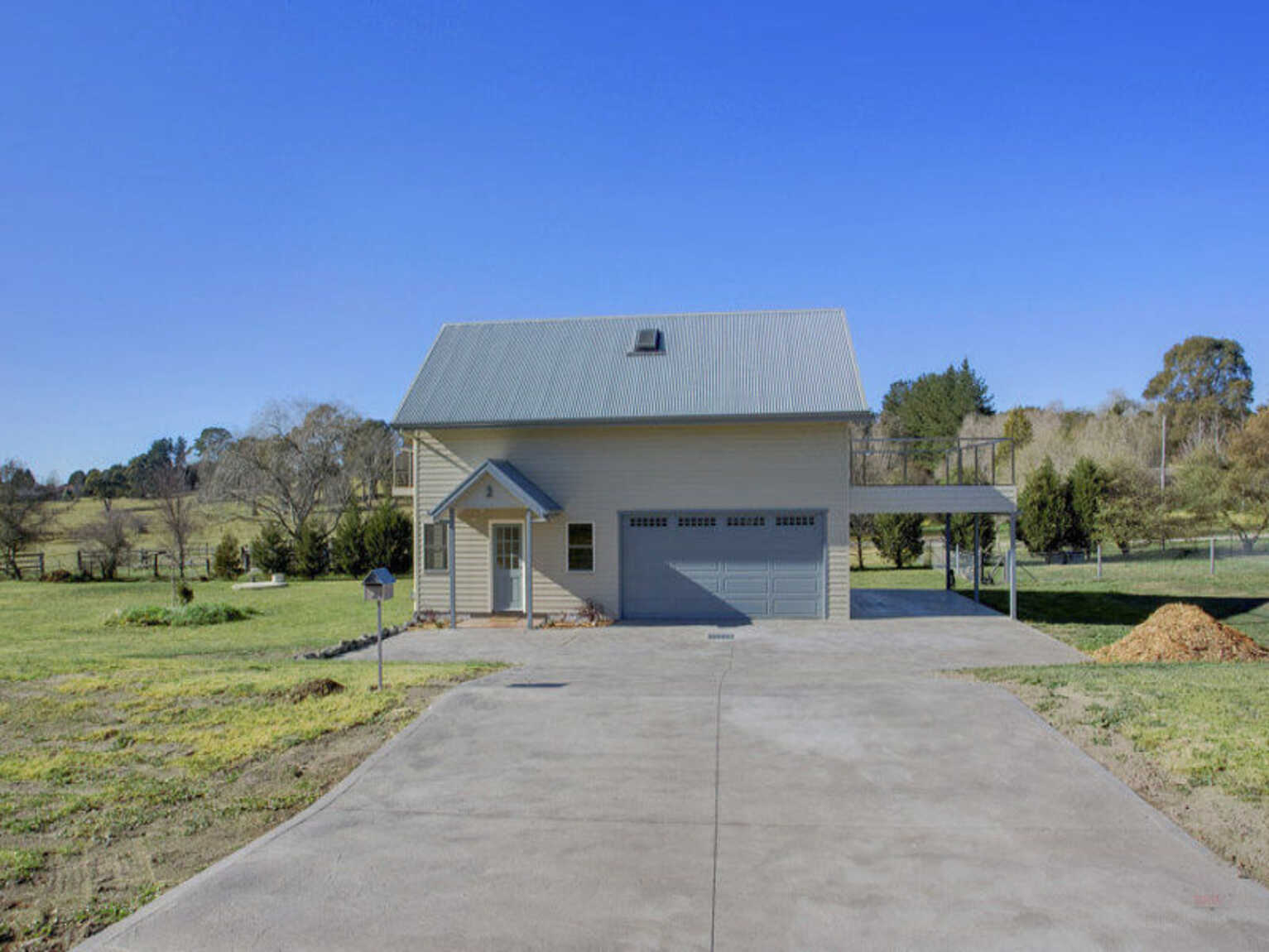 2 Hazelton Drive Moss Vale