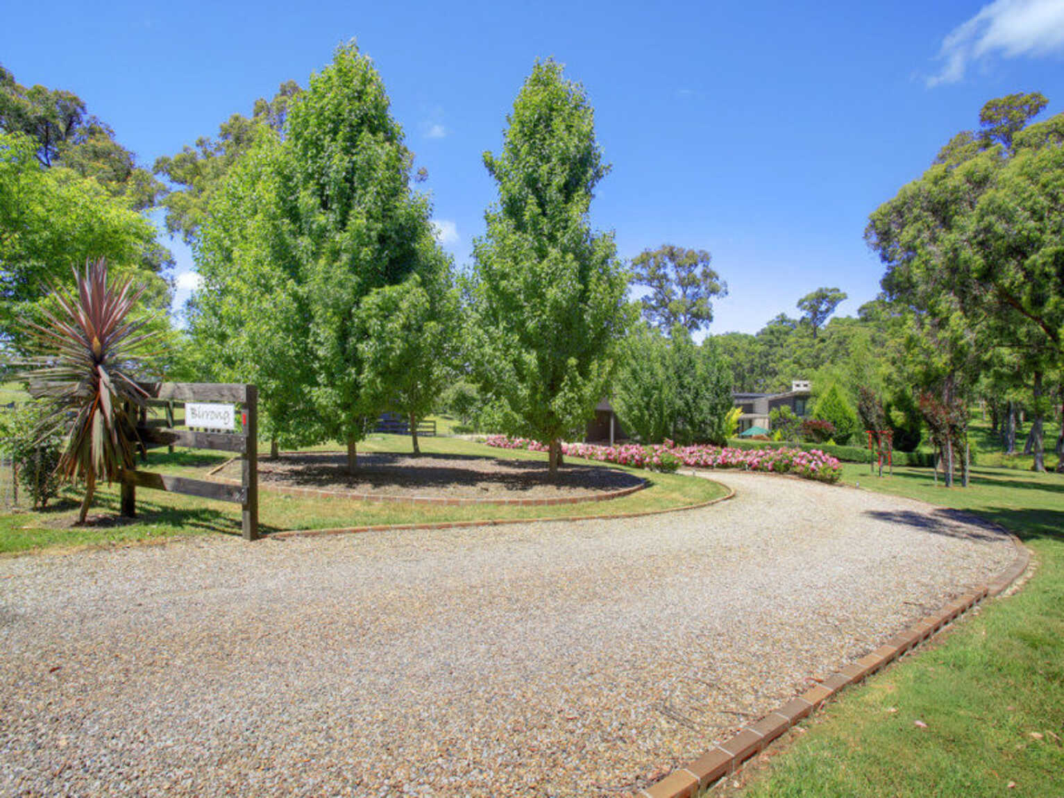 27 Ringwood Lane Exeter