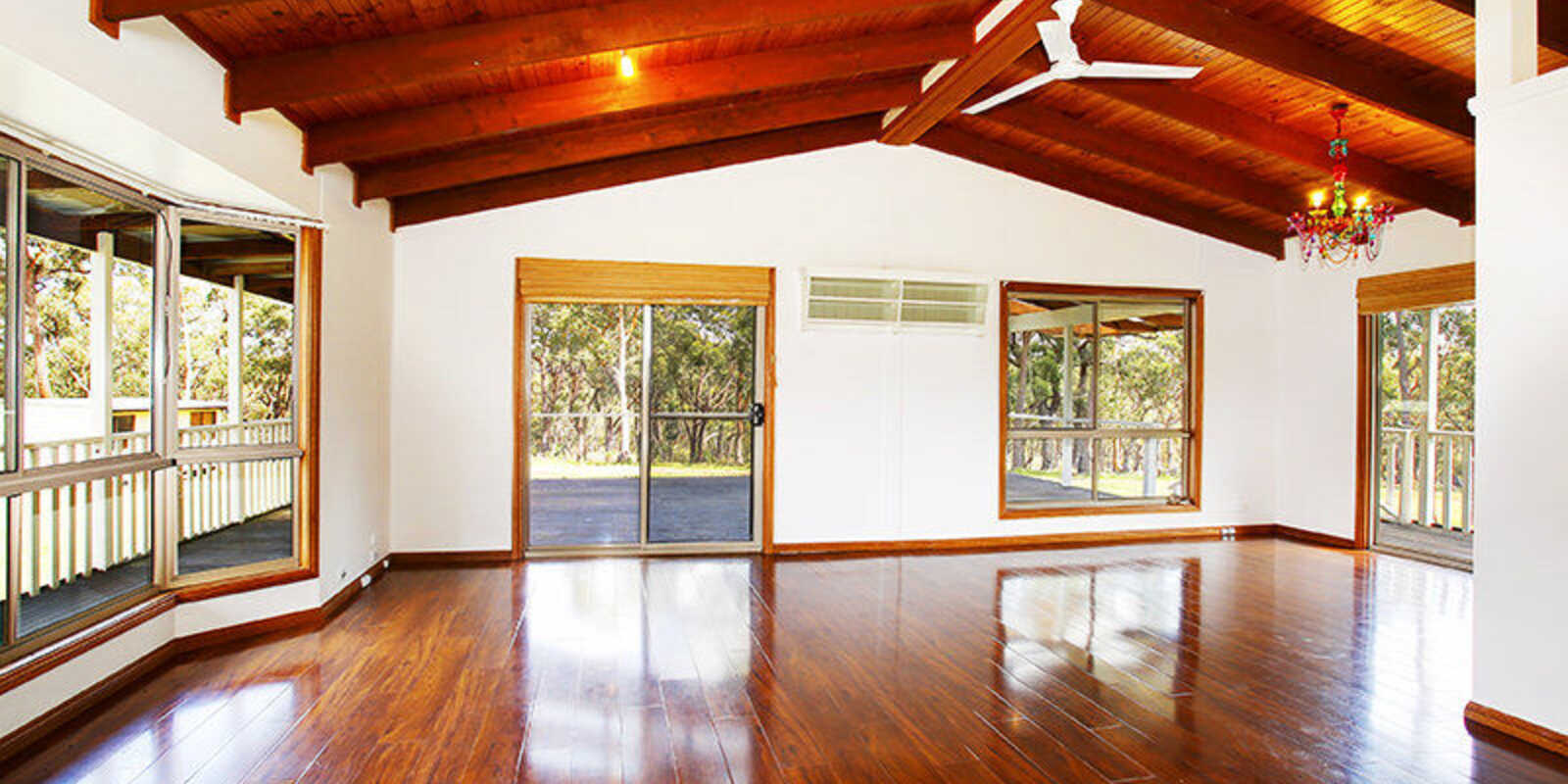 1111 Tugalong Road Canyonleigh