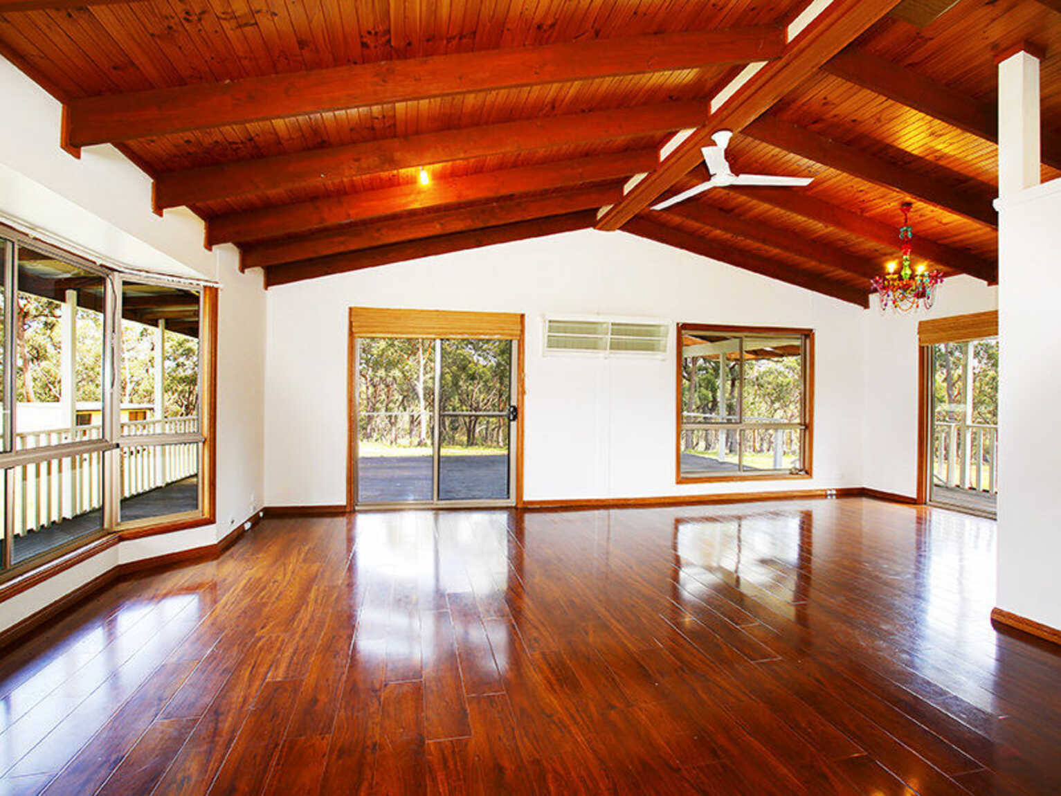 1111 Tugalong Road Canyonleigh