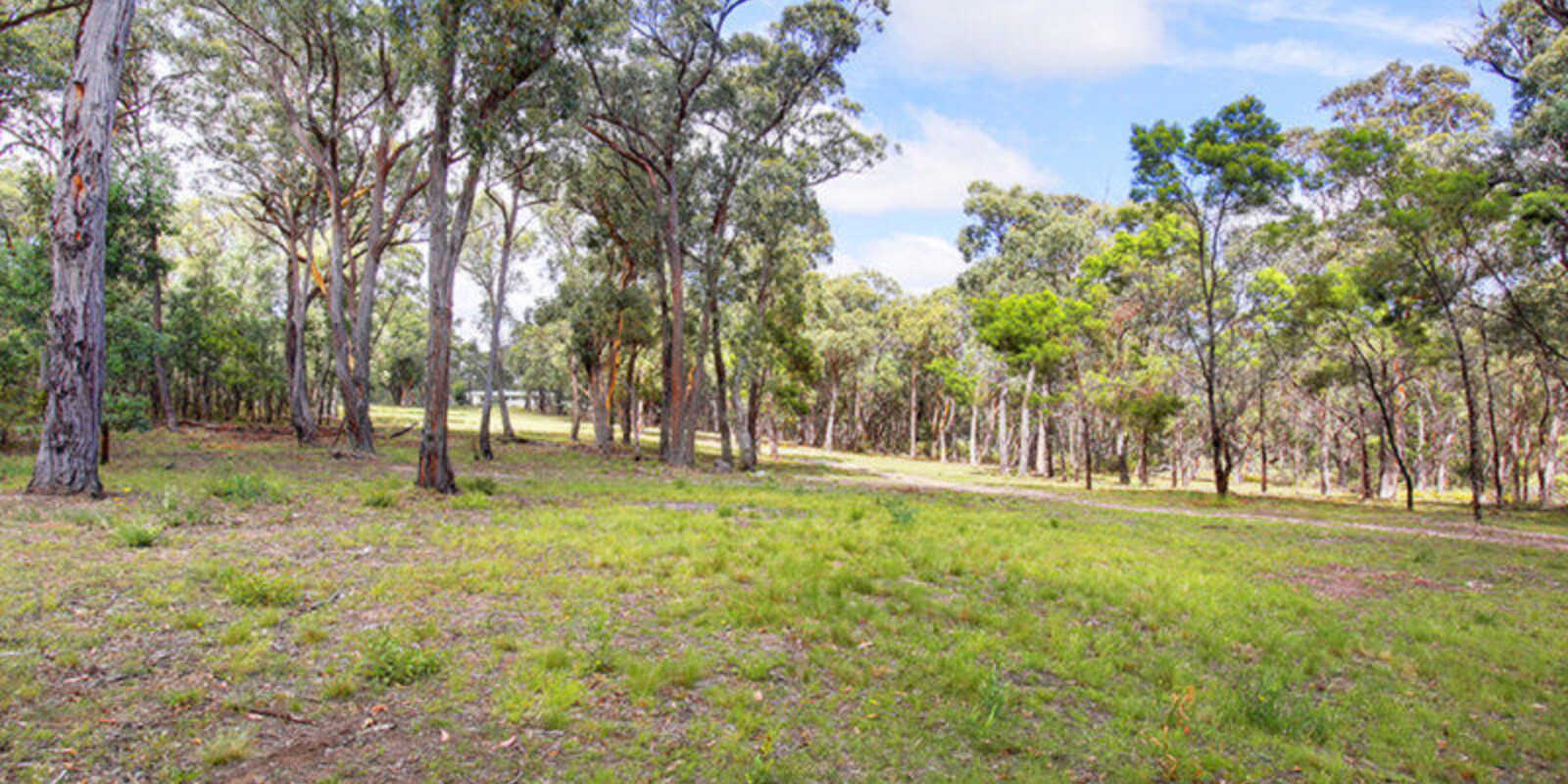 1111 Tugalong Road Canyonleigh