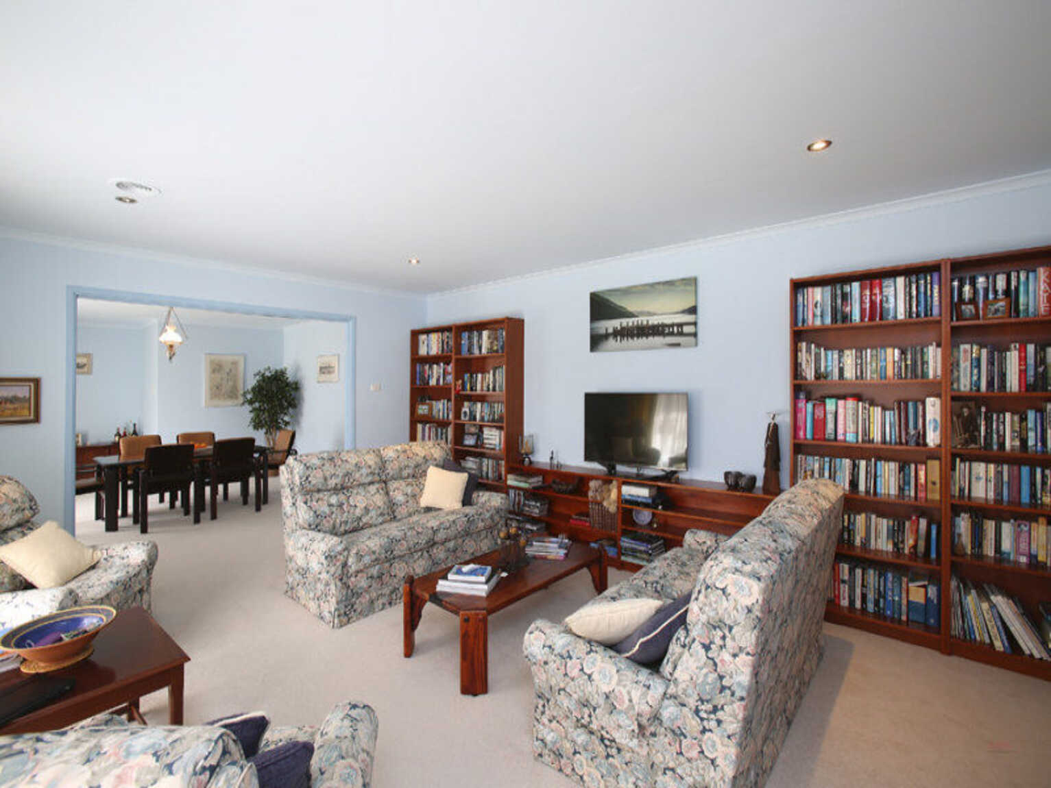 8 Cooke Place Moss Vale 8 Cooke Place Moss Vale