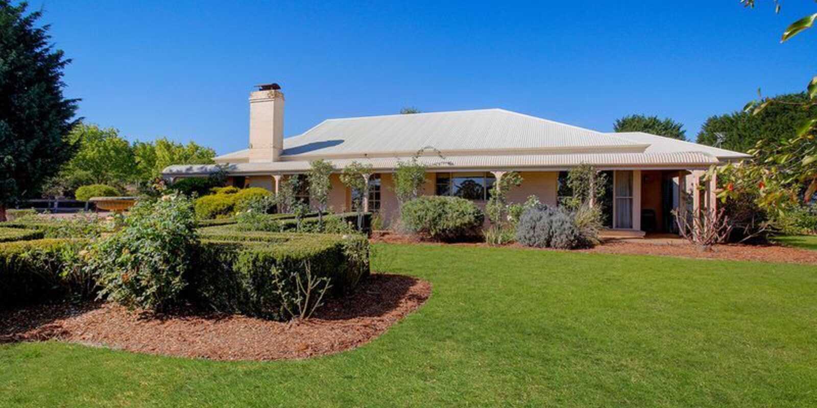 25 Springhill Grove Sutton Forest