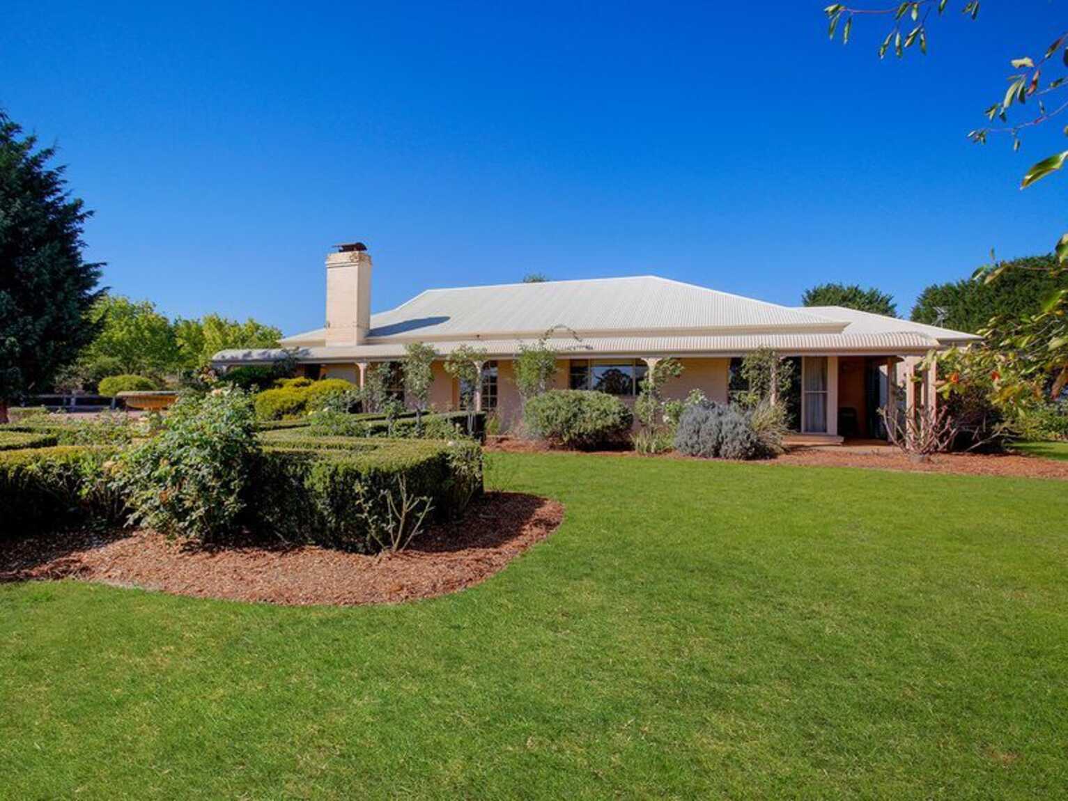 25 Springhill Grove Sutton Forest