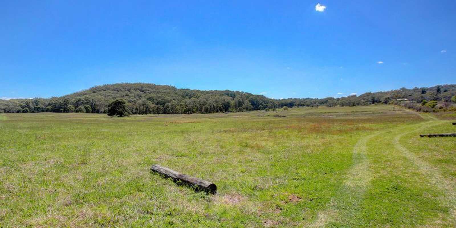 24 Shangri La Road Bundanoon