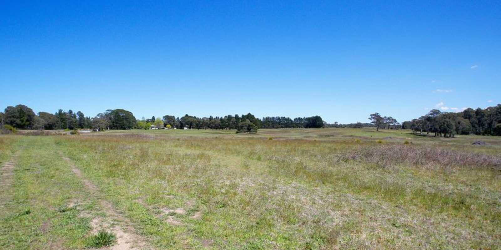 24 Shangri La Road Bundanoon