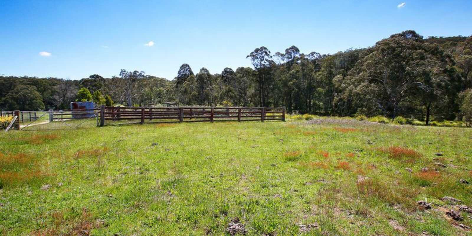 24 Shangri La Road Bundanoon