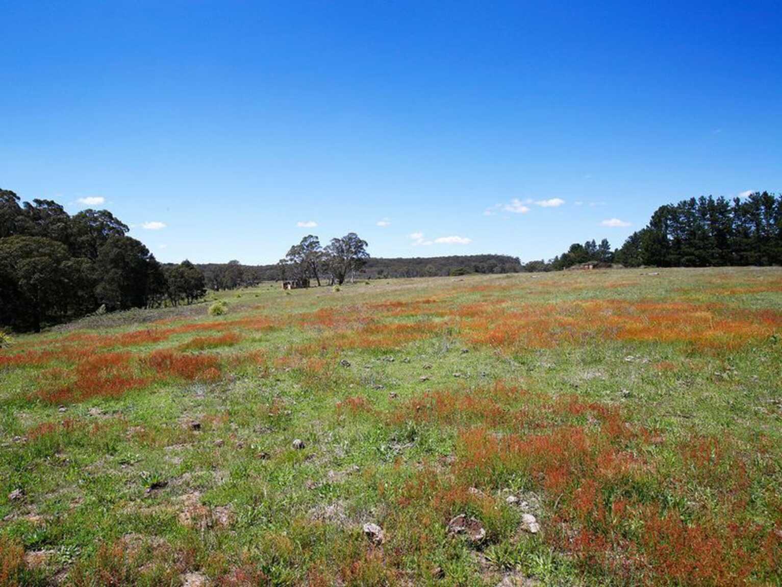 24 Shangri La Road Bundanoon