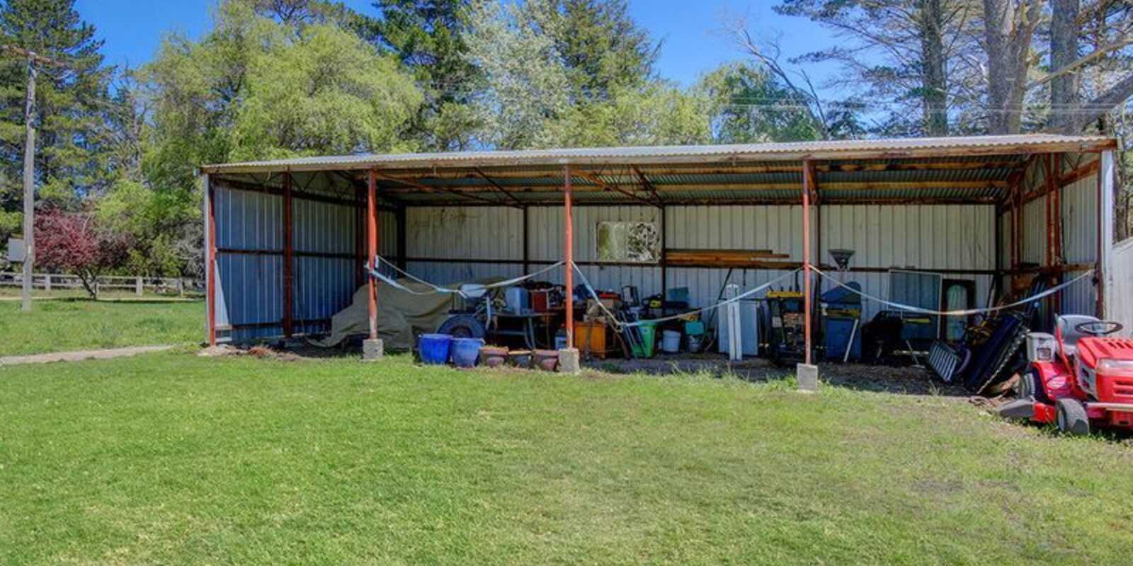 24 Shangri La Road Bundanoon