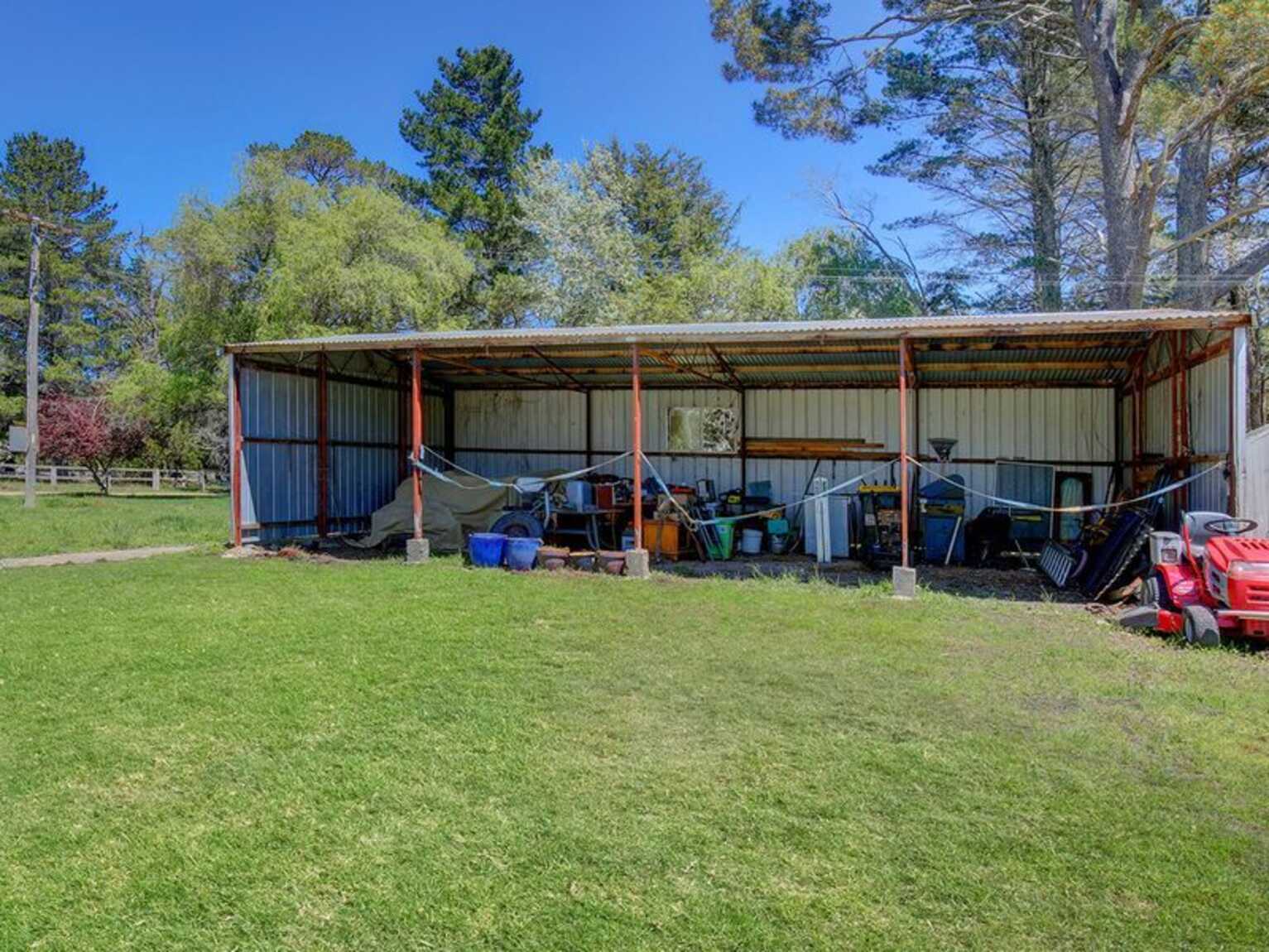 24 Shangri La Road Bundanoon