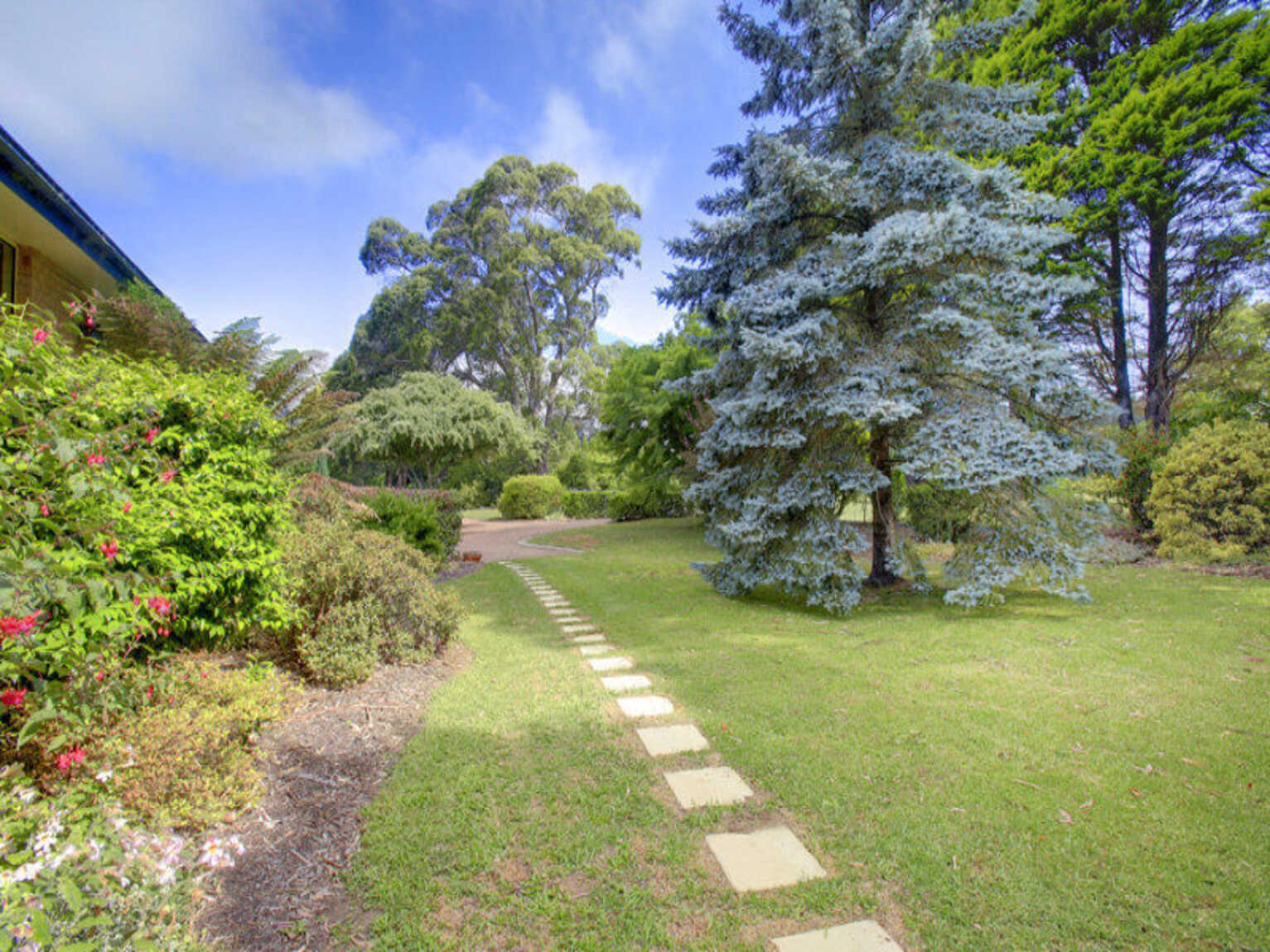 8 Church Street Burrawang