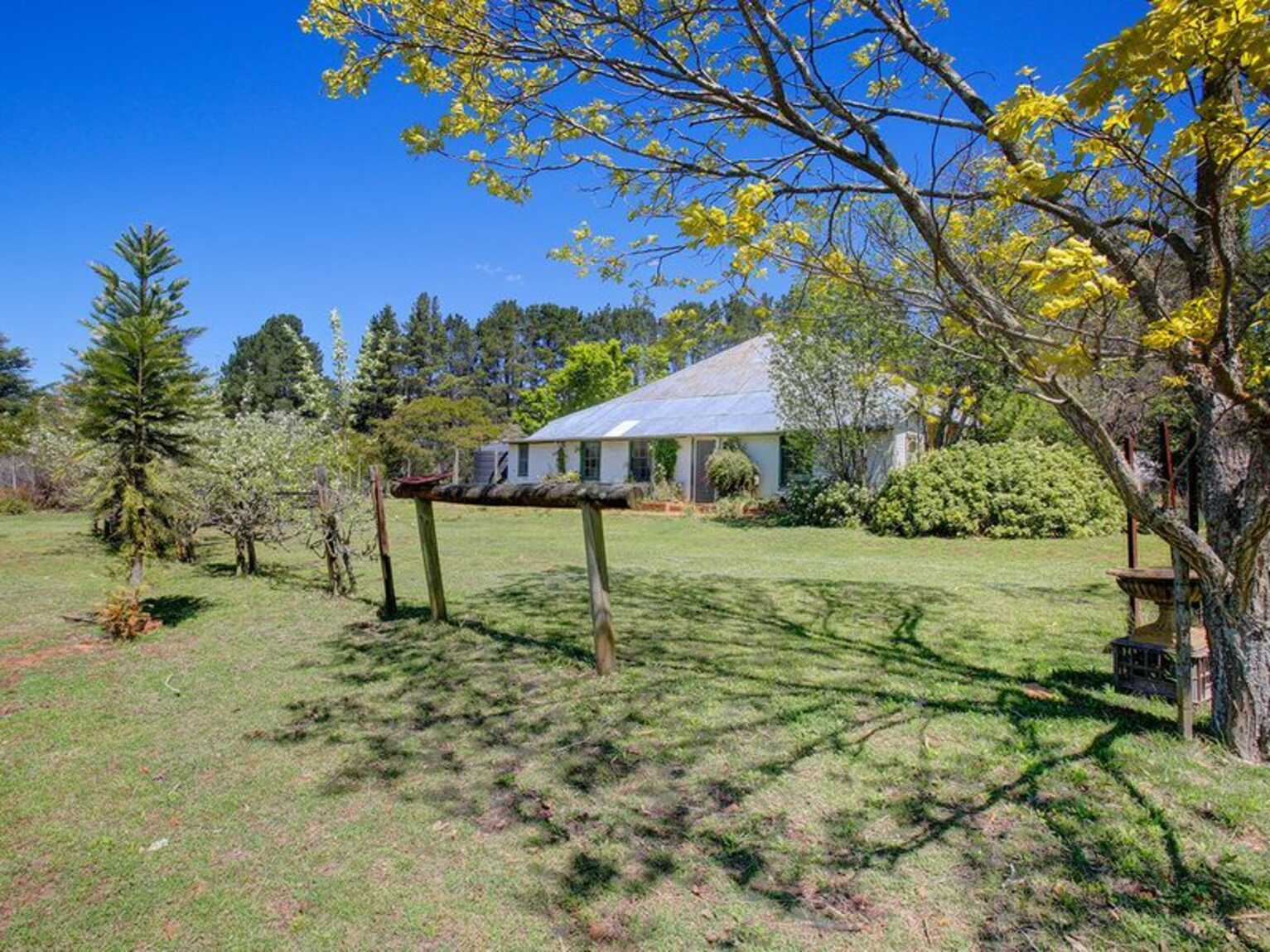 296 Caoura Road Tallong