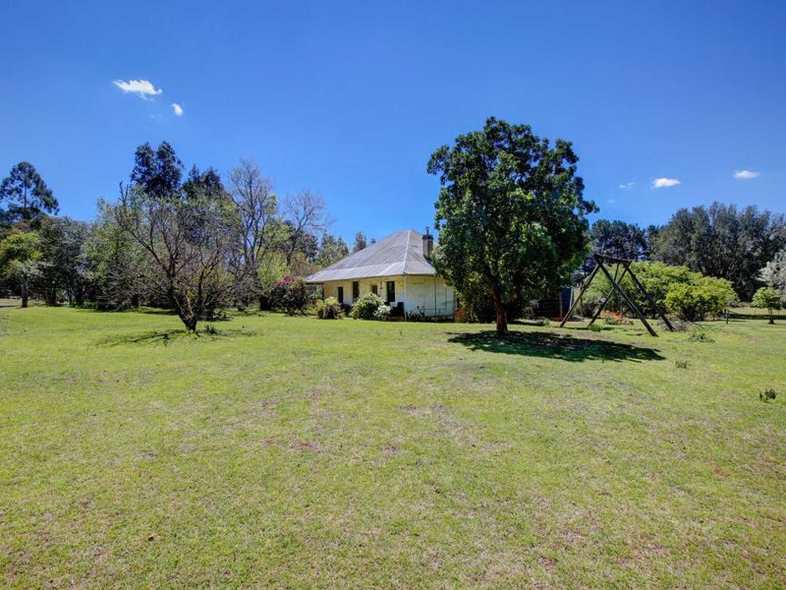 296 Caoura Road Tallong