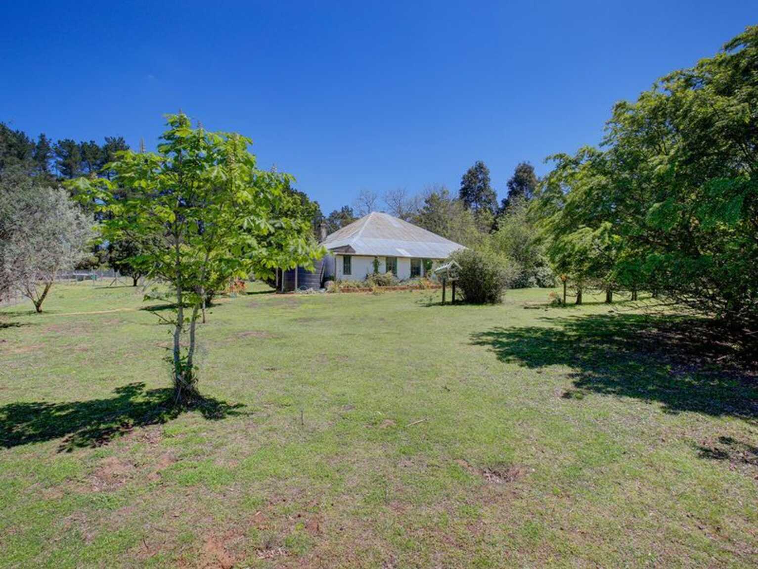 296 Caoura Road Tallong