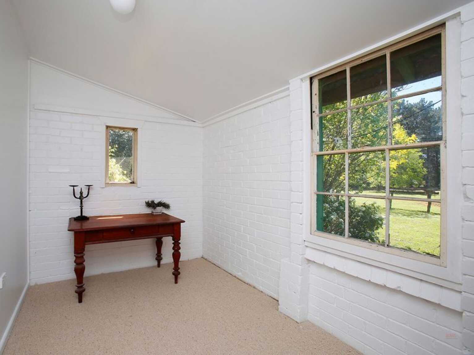296 Caoura Road Tallong