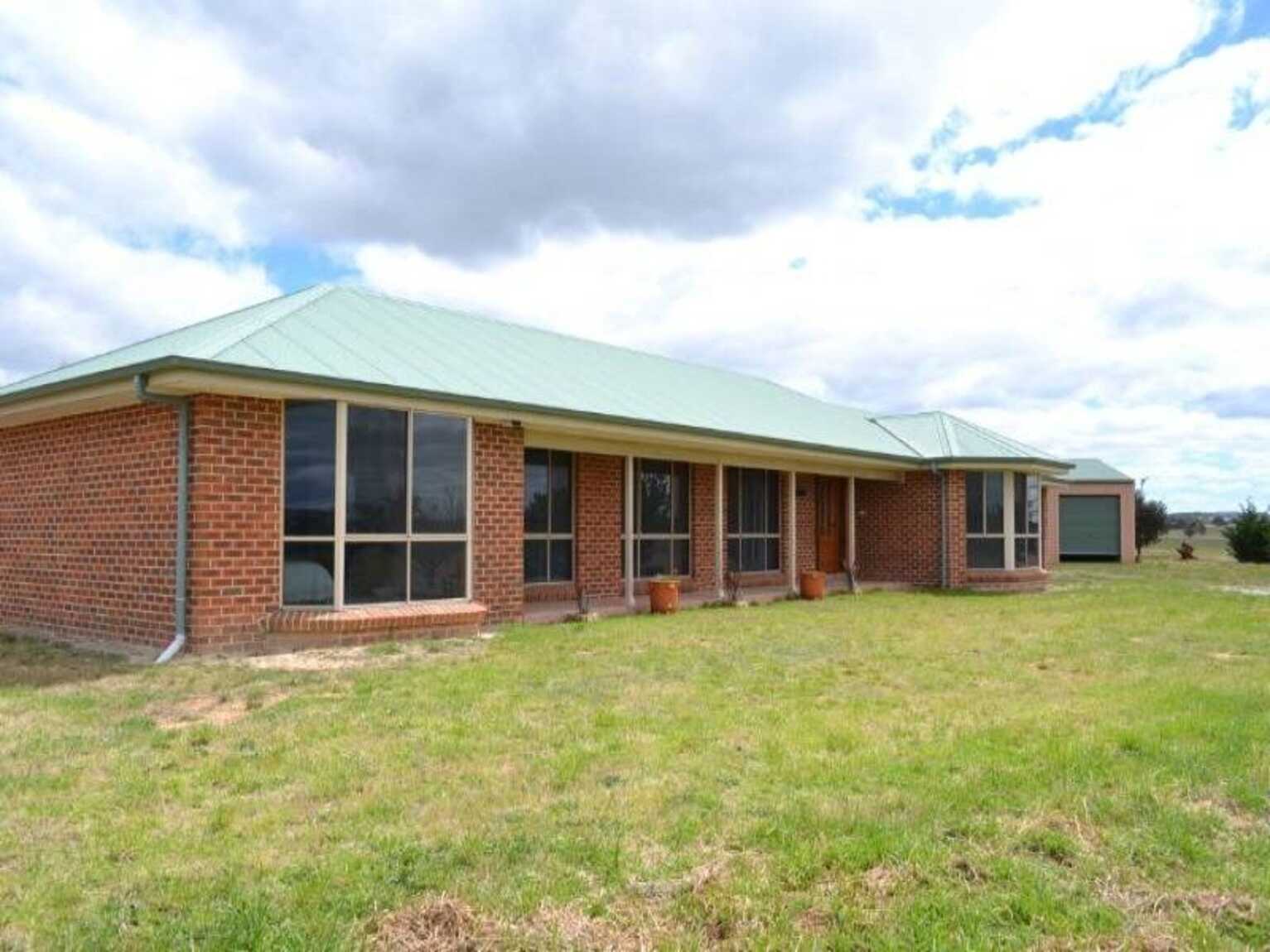 2204 Windellama Goulburn