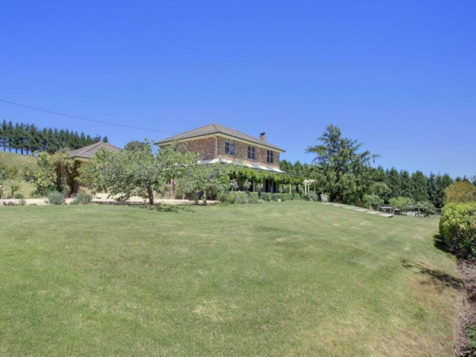 120 Nowra Road Moss Vale 120 Nowra Road Moss Vale