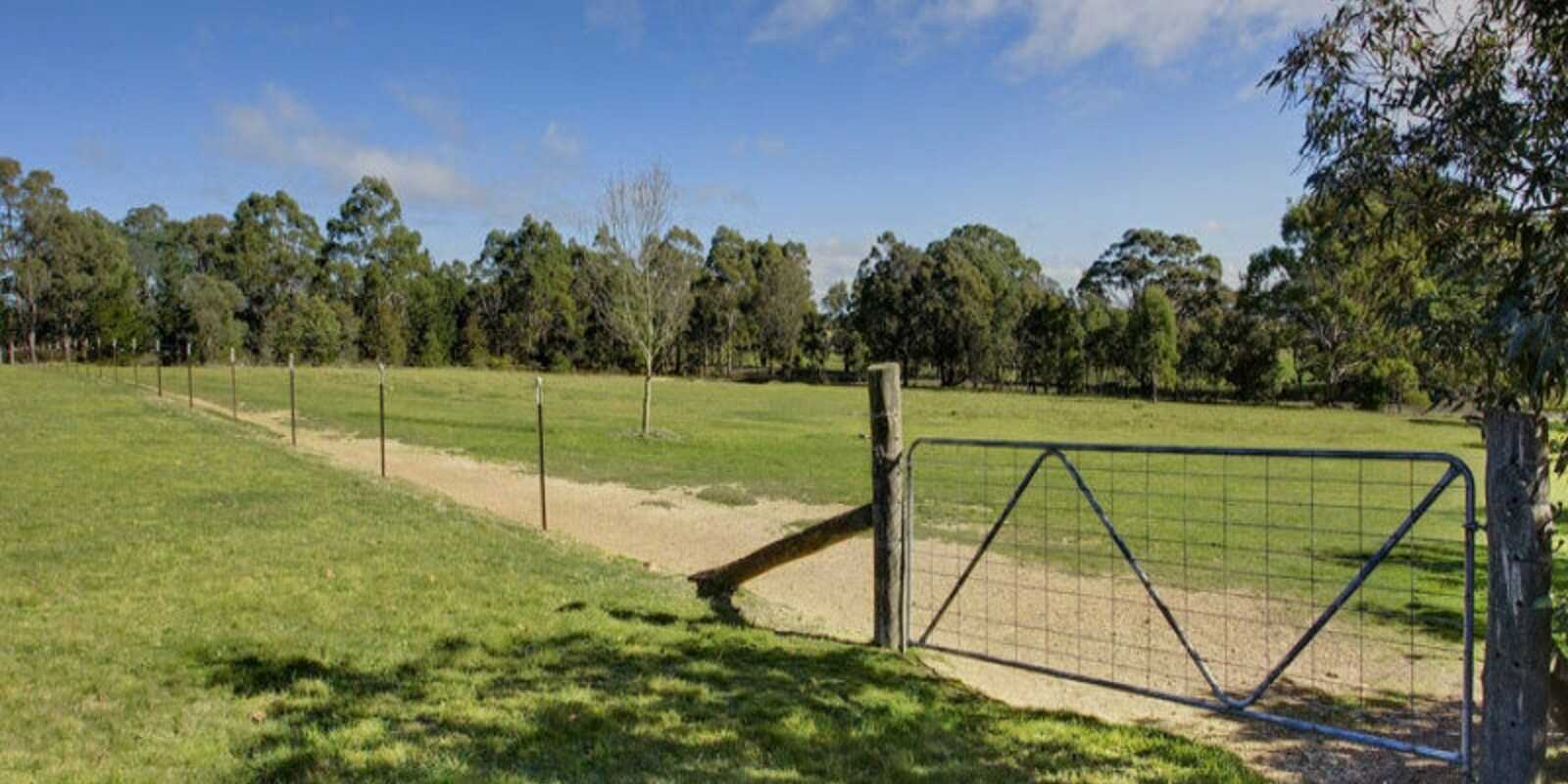 370 Hazelgrove Road Oberon