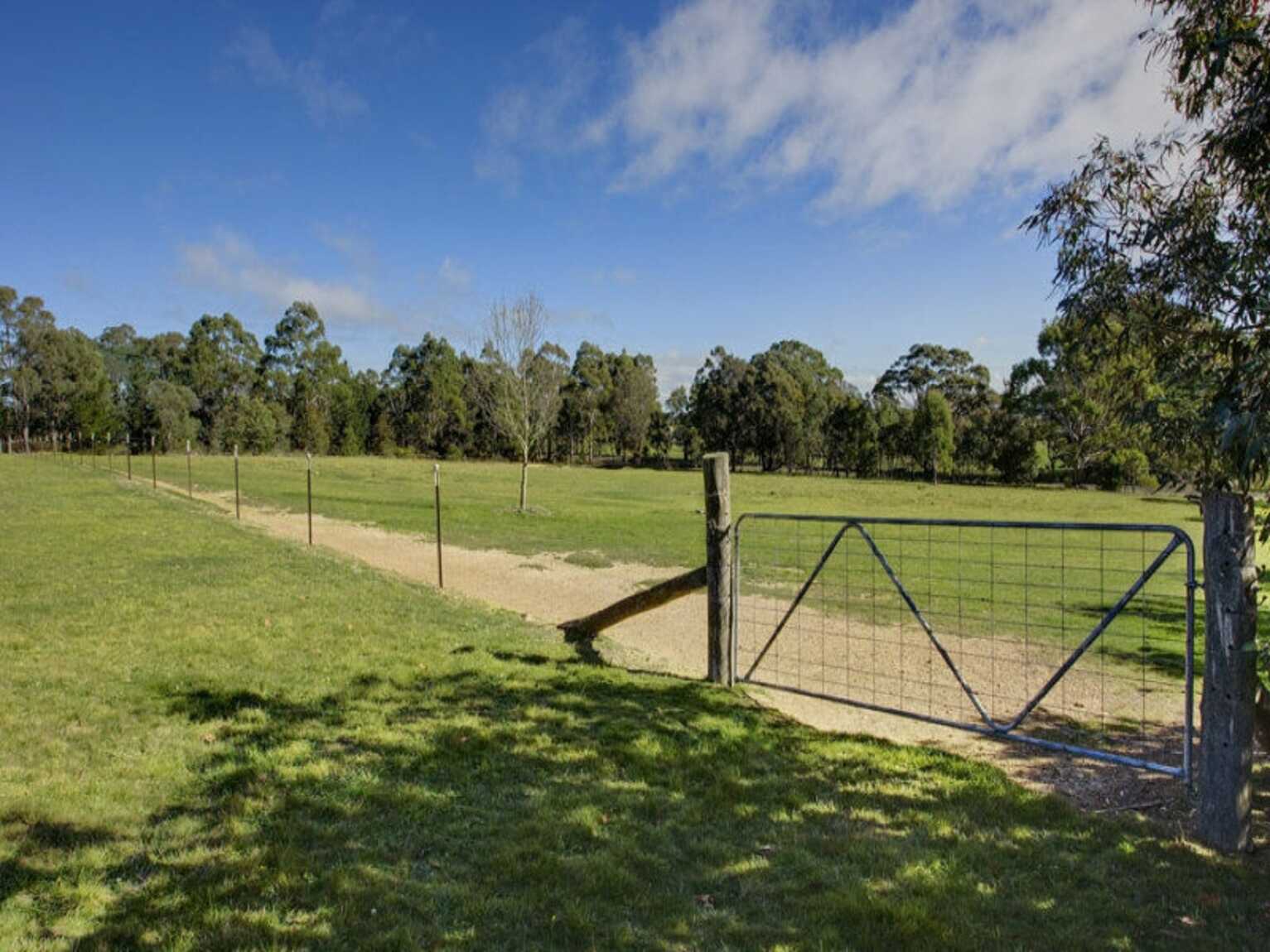 370 Hazelgrove Road Oberon