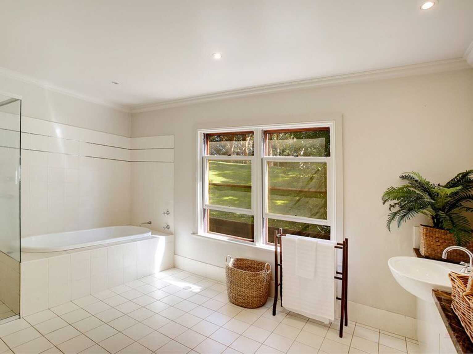 53 Ringwood Lane Exeter