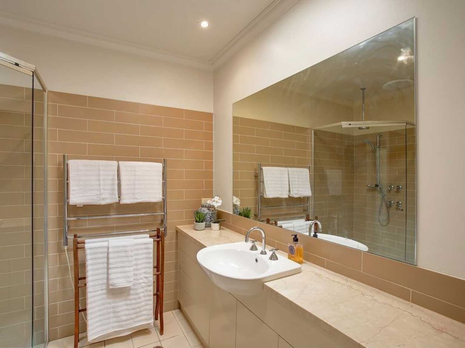 53 Ringwood Lane Exeter