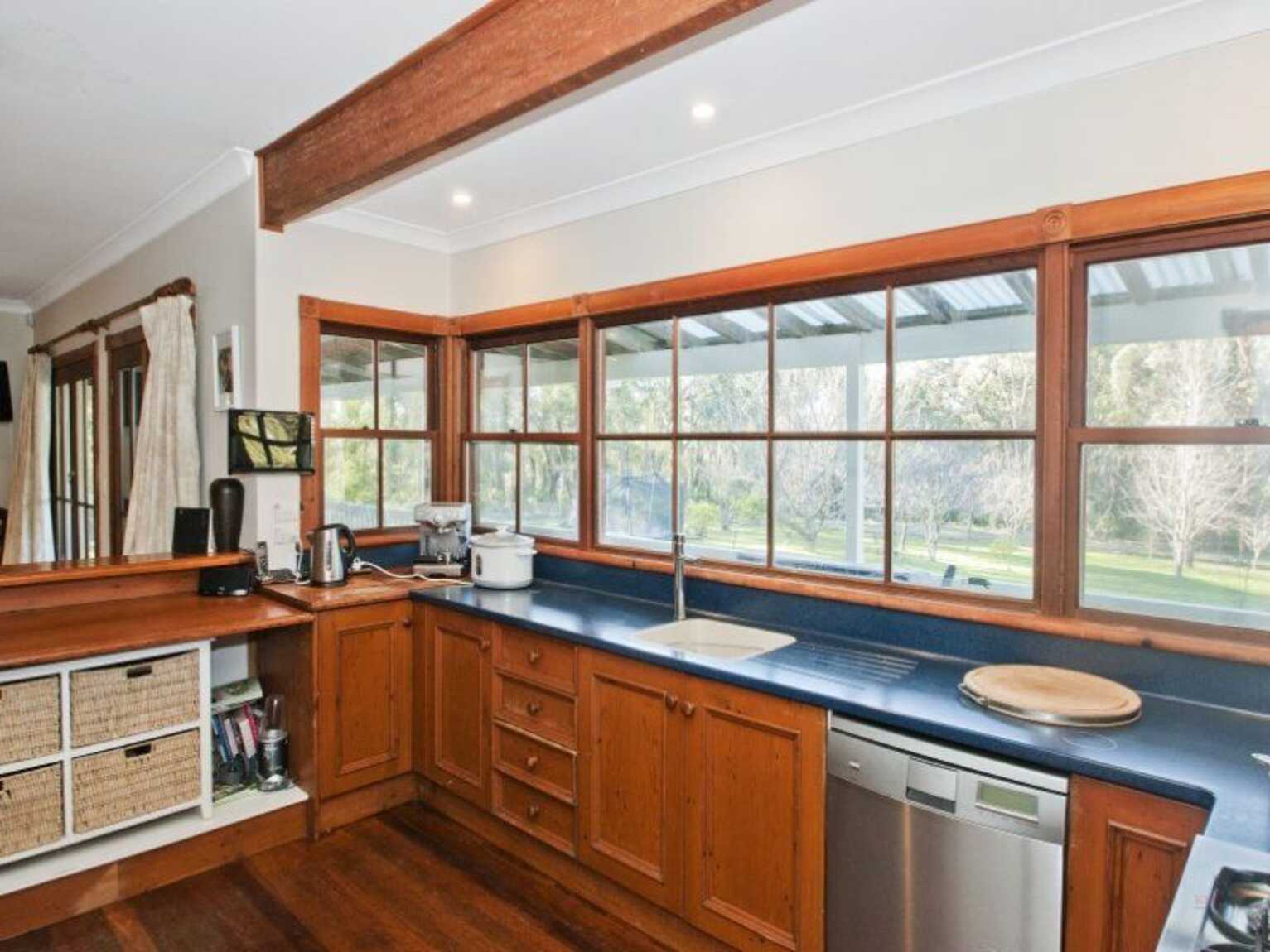 90 Corrie Road Alpine
