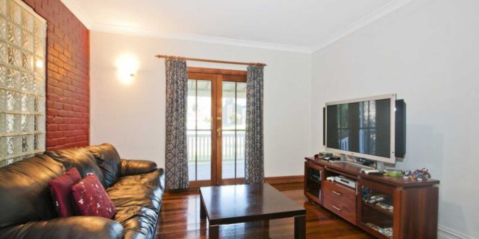 90 Corrie Road Alpine