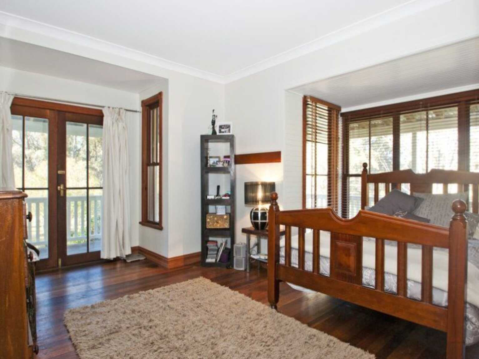 90 Corrie Road Alpine