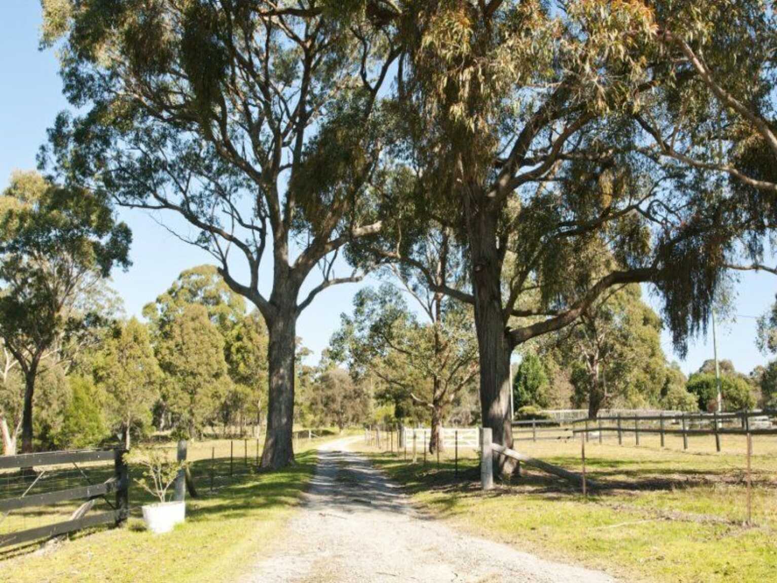 90 Corrie Road Alpine