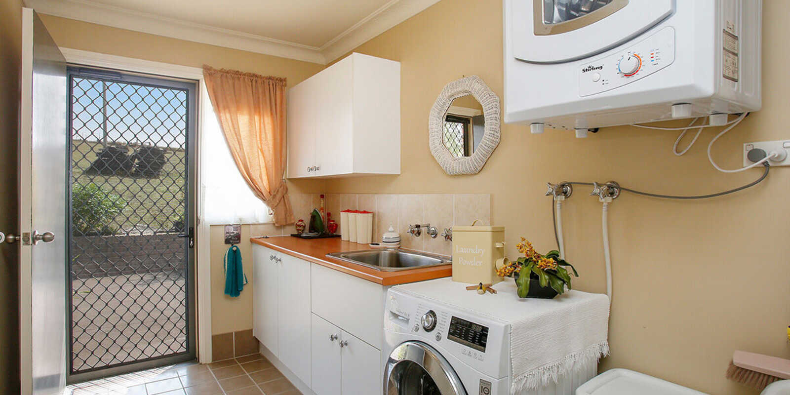 10 Windsor Crescent Moss Vale 10 Windsor Crescent Moss Vale