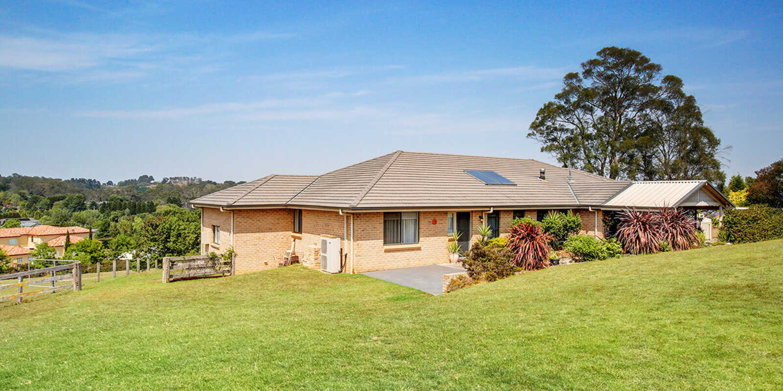 10 Windsor Crescent Moss Vale 10 Windsor Crescent Moss Vale