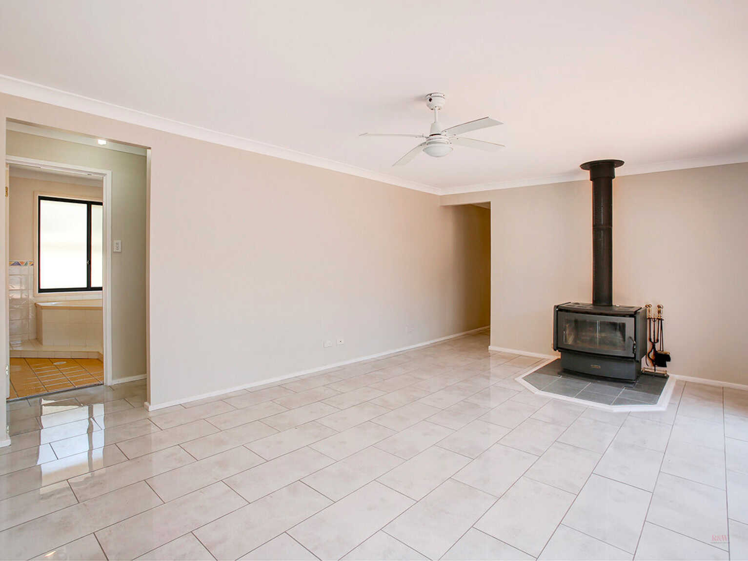 18 Collins Street Marulan 18 Collins Street Marulan