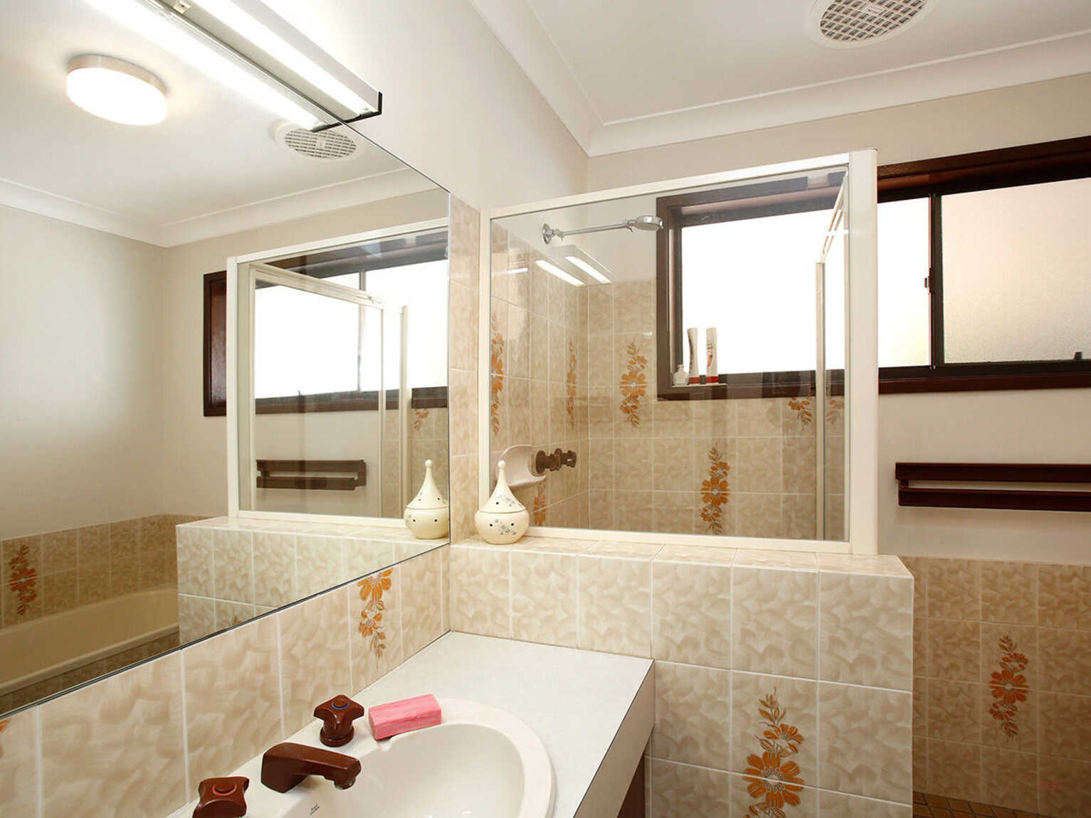 23 - 25 Dengate Crescent Moss Vale 23 - 25 Dengate Crescent Moss Vale