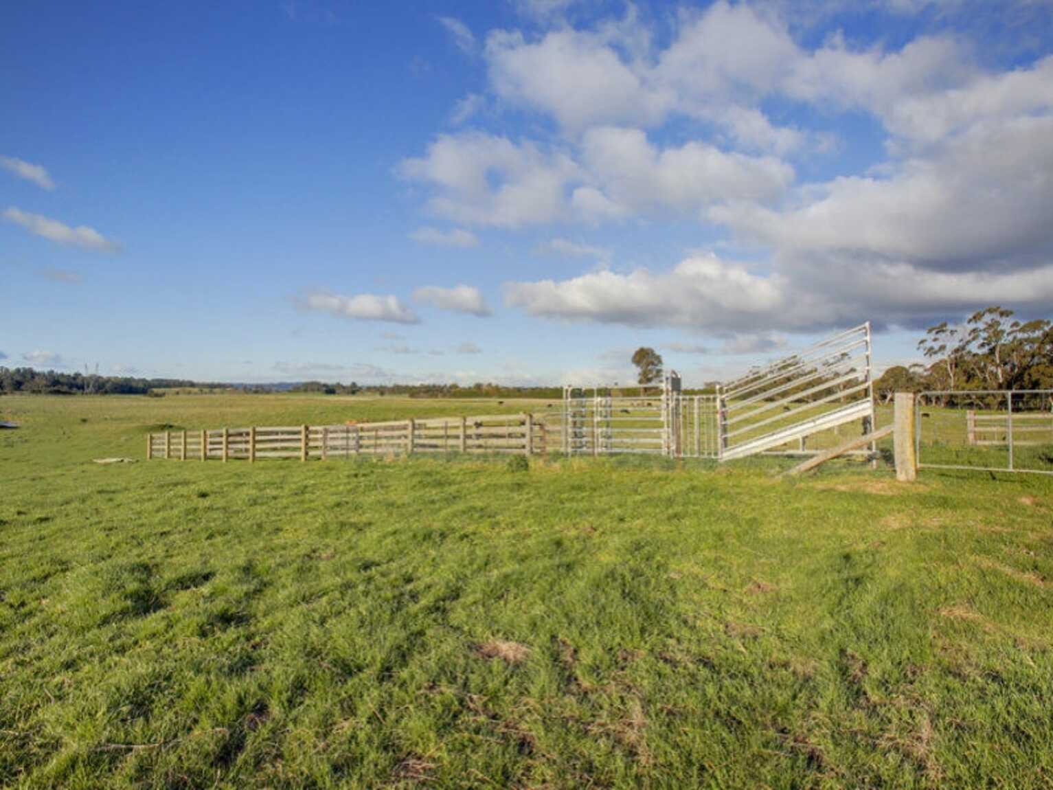 Yooralla 353 Yarrawa Road Moss Vale Yooralla 353 Yarrawa Road Moss Vale