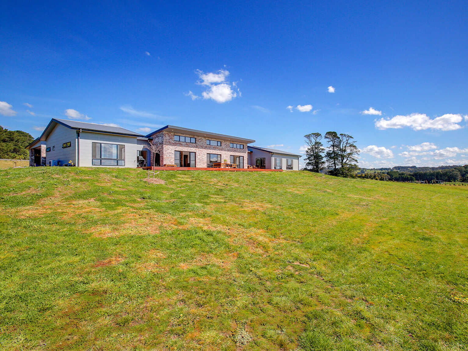 76 Ringwood Lane Exeter