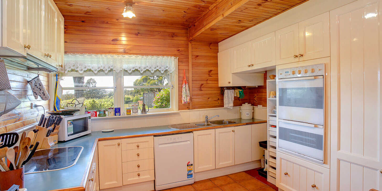 705 Caoura Road Tallong