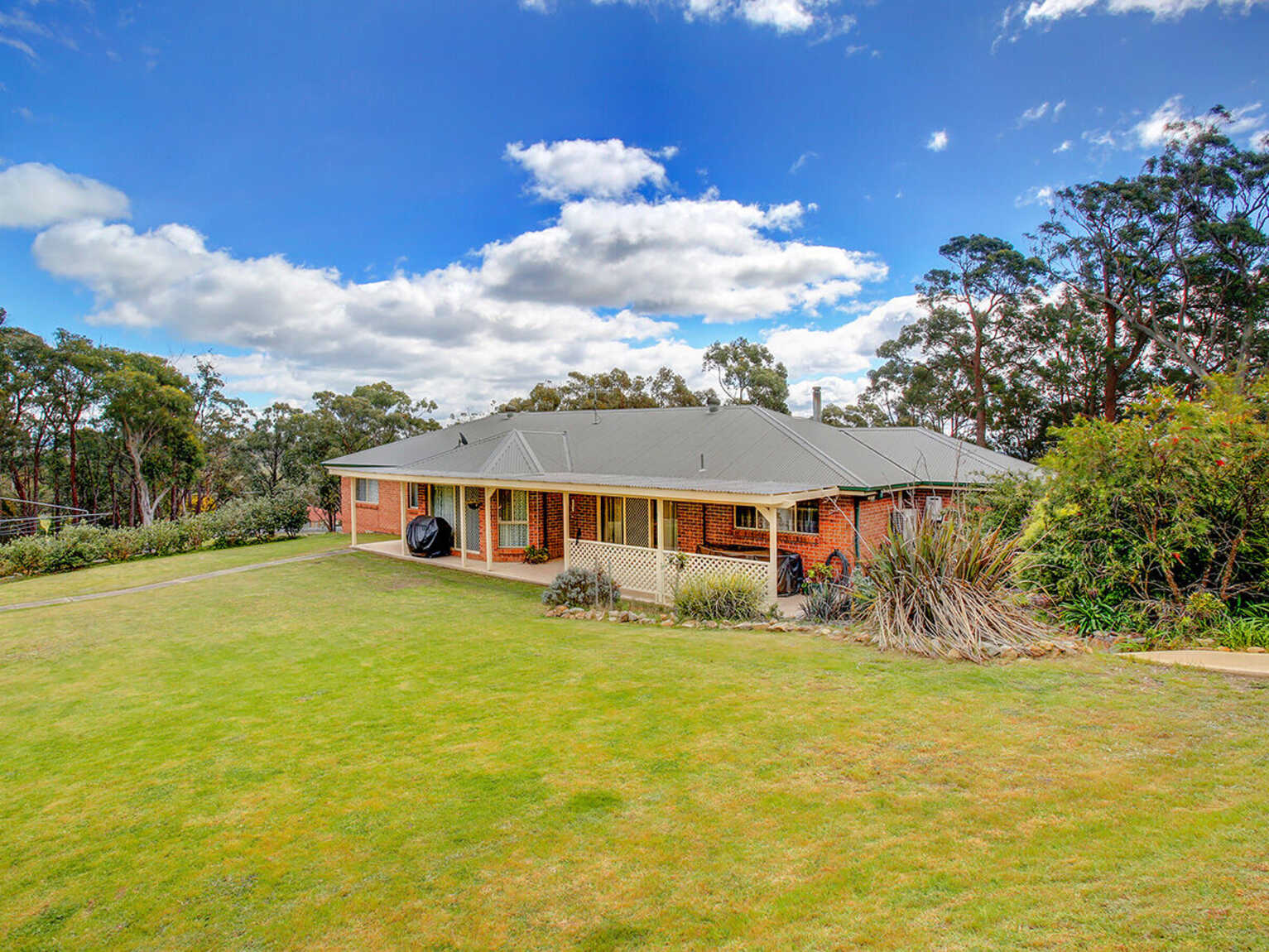 10 Stringy Bark Avenue Tallong