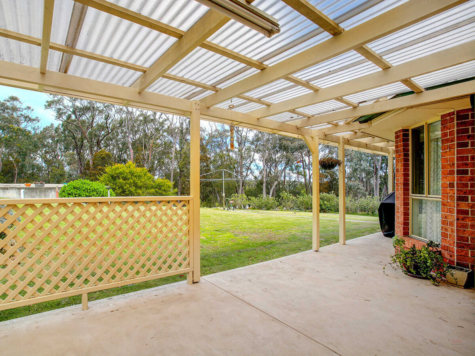 10 Stringy Bark Avenue Tallong