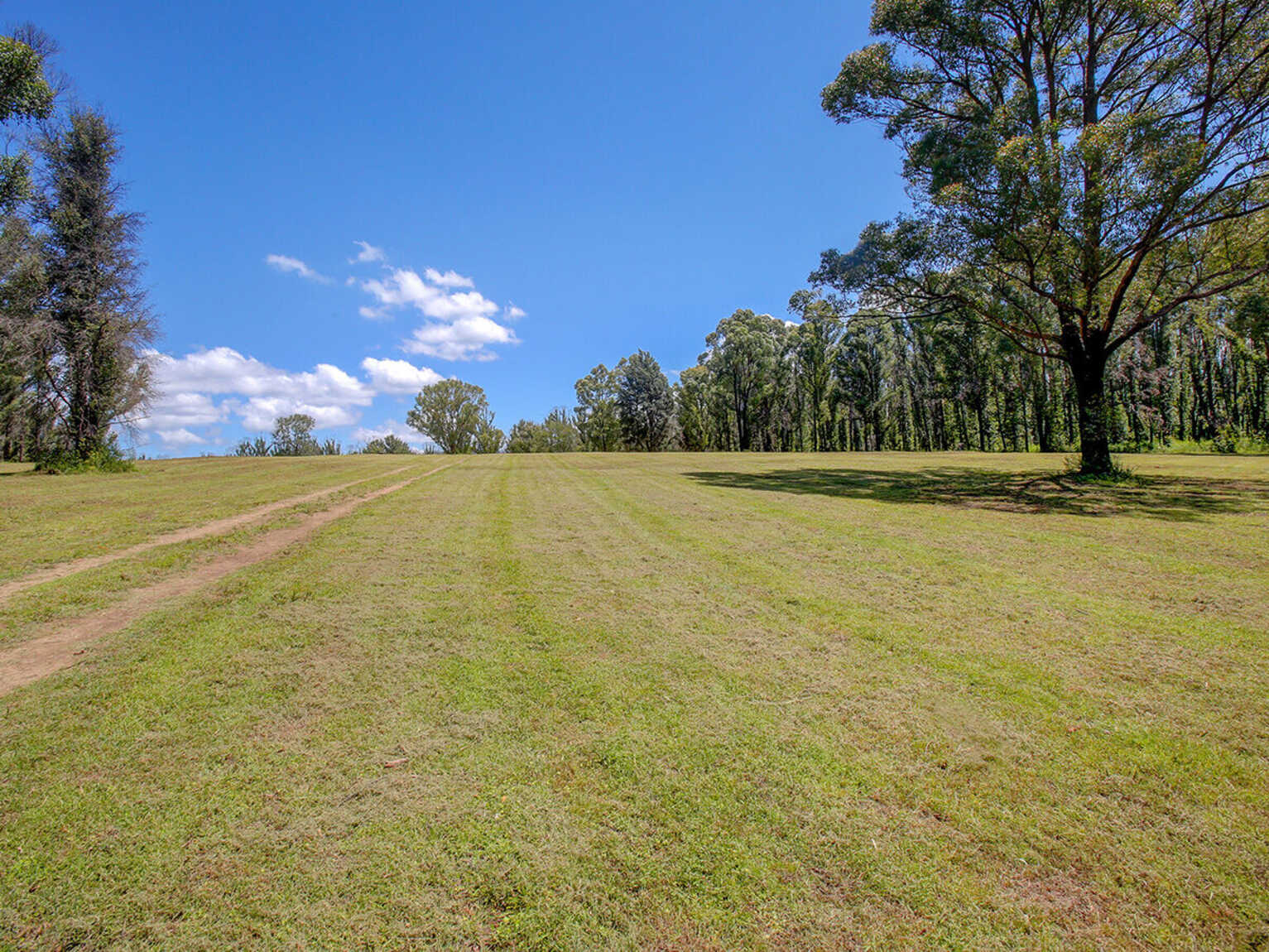 411 Spring Hill Road Meryla