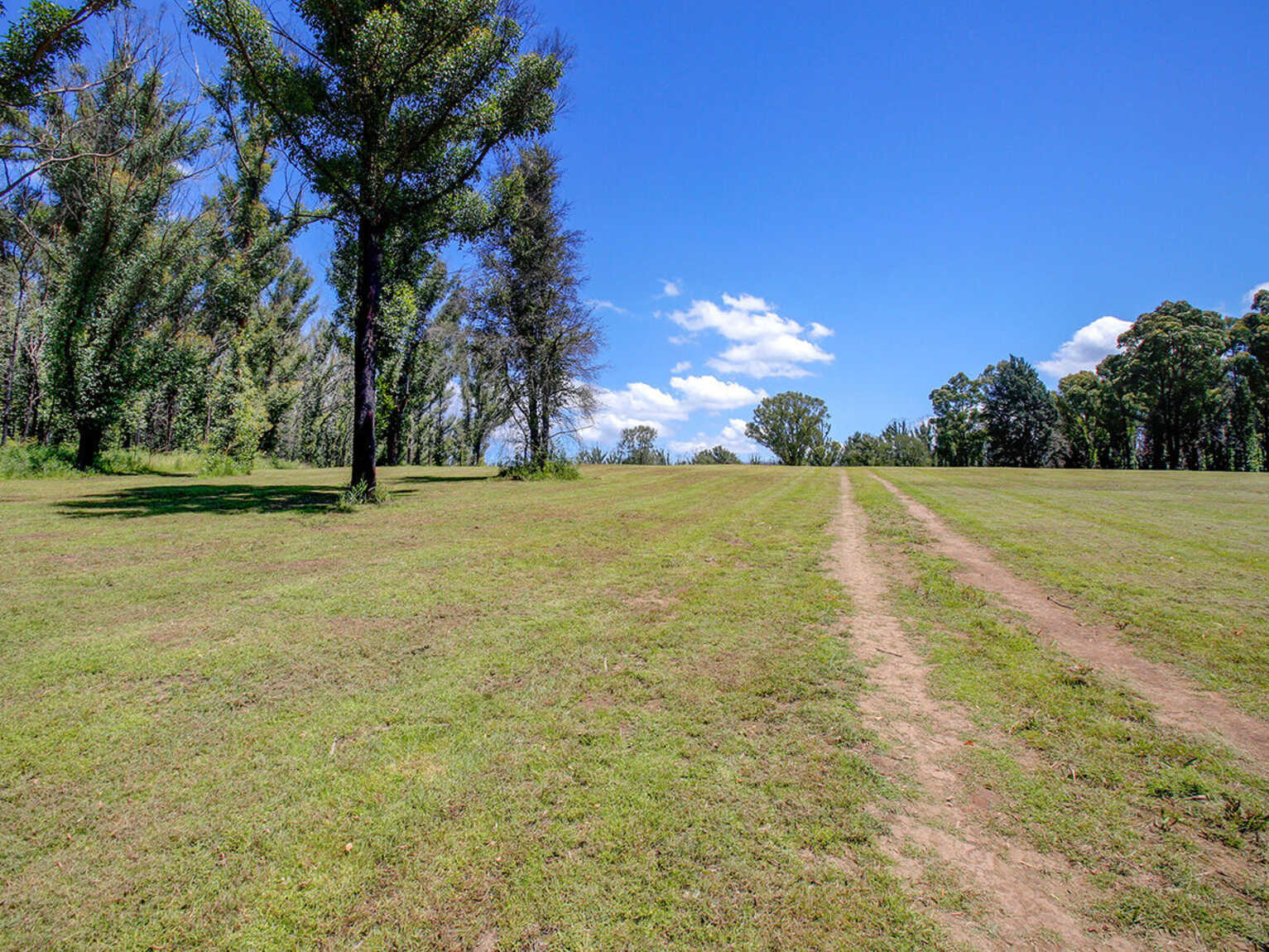 411 Spring Hill Road Meryla