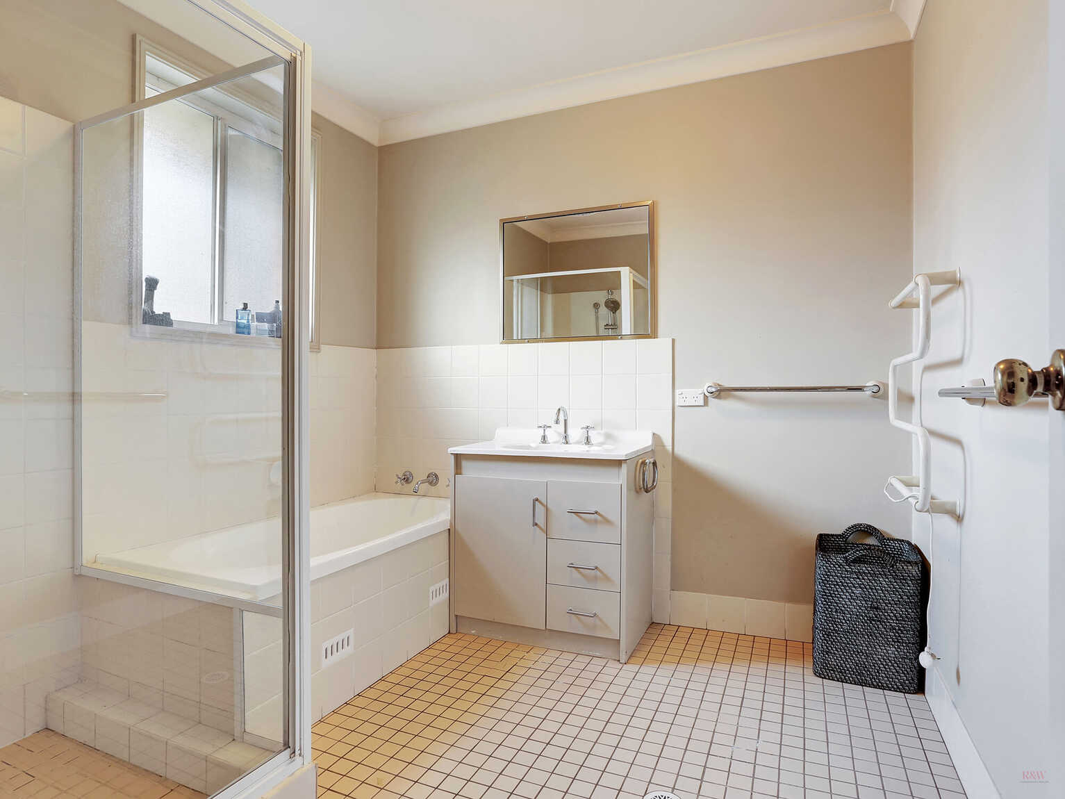 24/61 Kirkham Street Moss Vale